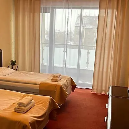 Neptun Pensión 3*